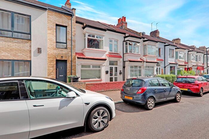 2 Bedroom End Of Terrace House For Sale In Knighton Park Road, London, SE26