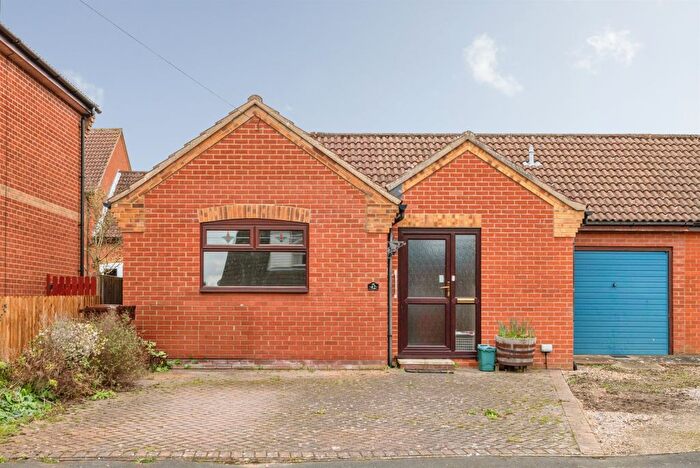 2 Bedroom Bungalow For Sale In Sir Williams Close, Aylsham, Norwich, NR11