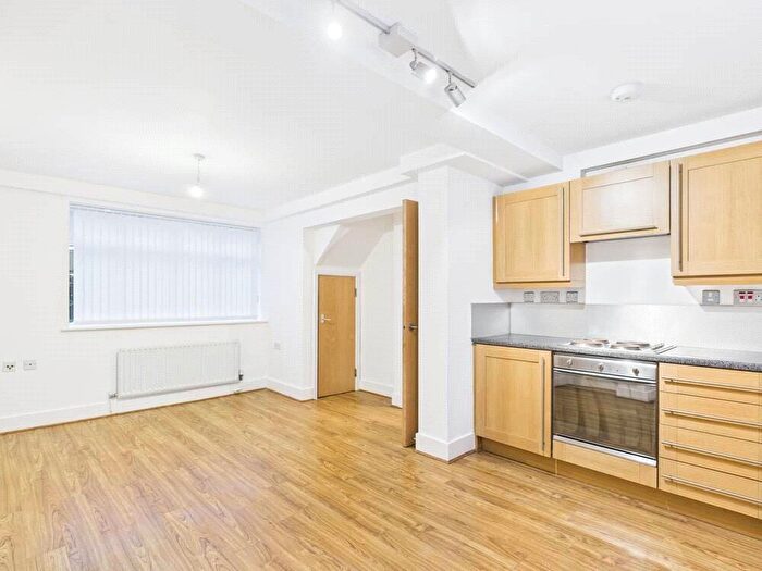 3 Bedroom Maisonette To Rent In West Derby Road, Liverpool, Merseyside, L13