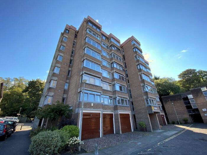 1 Bedroom Flat To Rent In Lethington Tower, Shawlands, G41