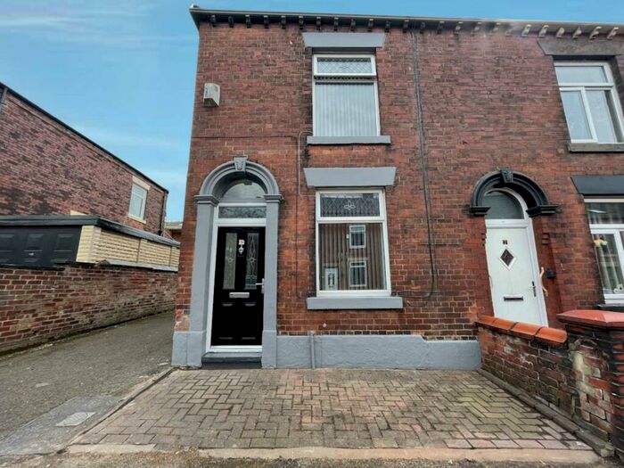 2 Bedroom End Of Terrace House To Rent In Queen Street, Royton, OL2