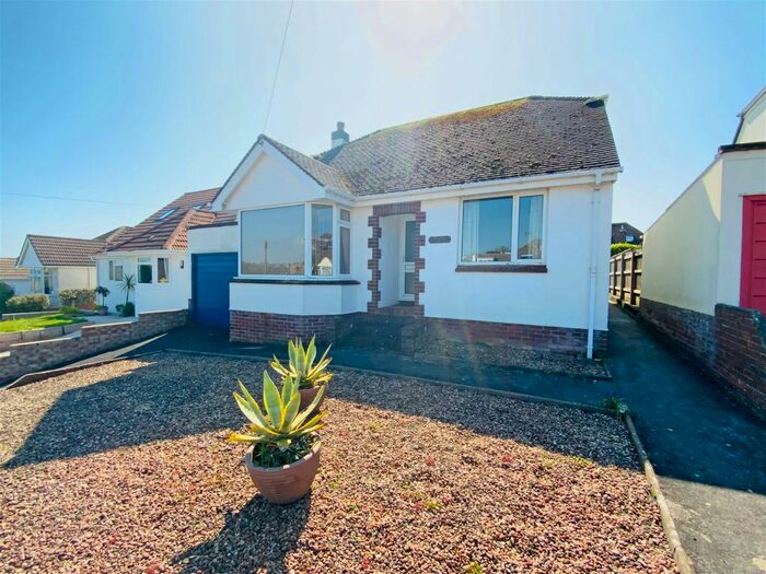 2 Bedroom Bungalow For Sale In Barcombe Road, Preston, Paignton, TQ3