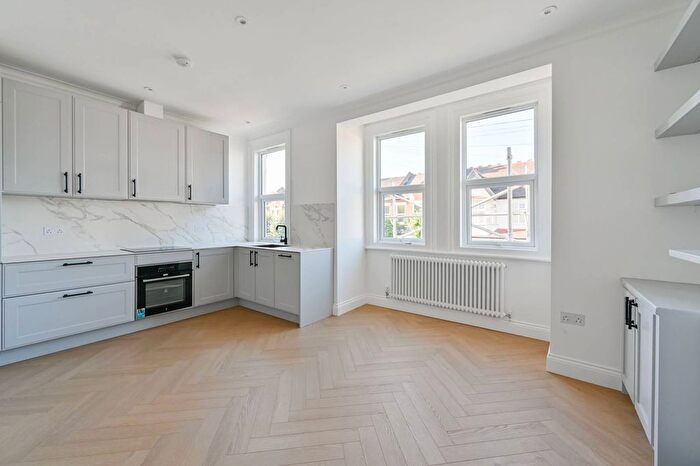 2 Bedroom Flat For Sale In Moyser Road, Furzedown, London, SW16