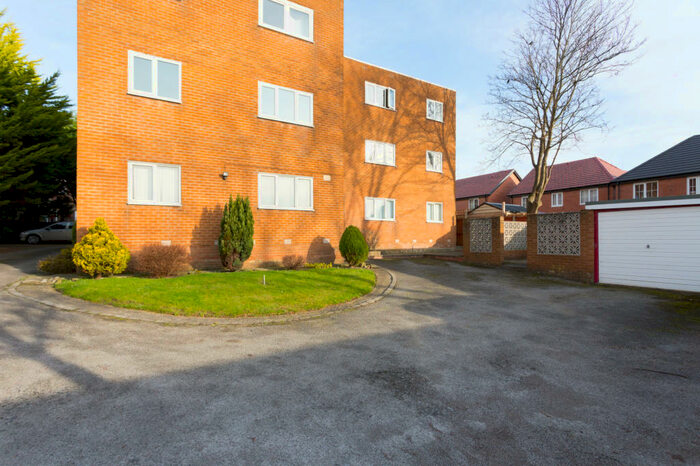 2 Bedroom Flat To Rent In Medlar Gate, Derby Road, Wesham, PR4