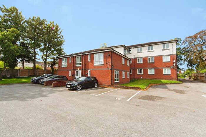 2 Bedroom Flat For Sale In Highfield South, Birkenhead, CH42