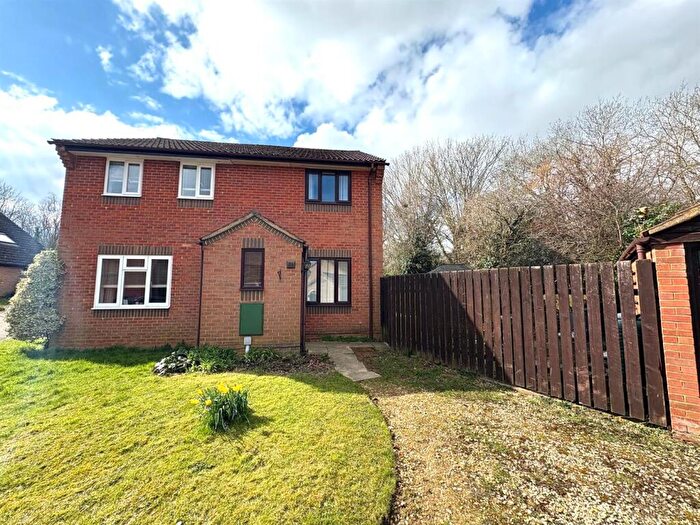 2 Bedroom Semi Detached House To Rent In Matley Moor, Liden, Swindon, SN3