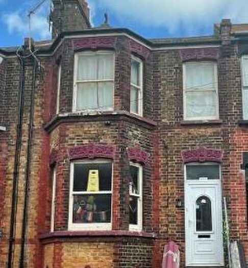 2 Bedroom Flat To Rent In Garfield Road, Margate, CT9
