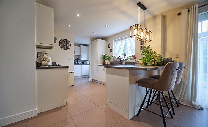 4 Bedroom Detached House To Rent In Frezenberg Close, Burbage, LE10