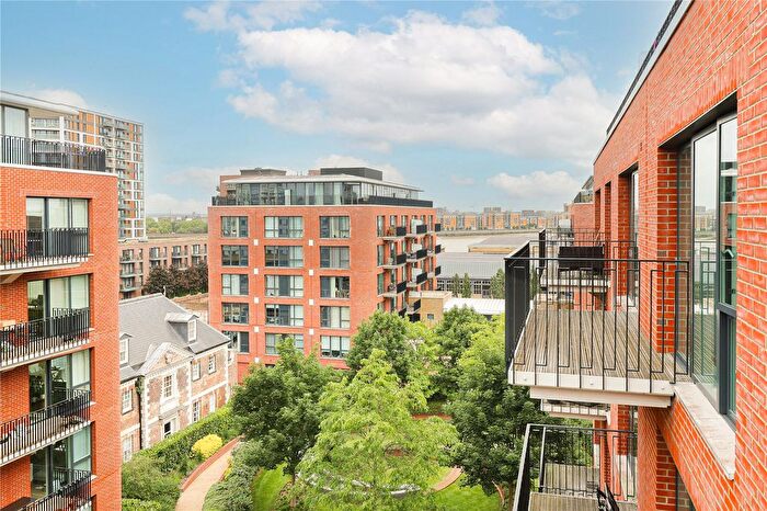 2 Bedroom Flat For Sale In Thunderer Walk, Woolwich, SE18