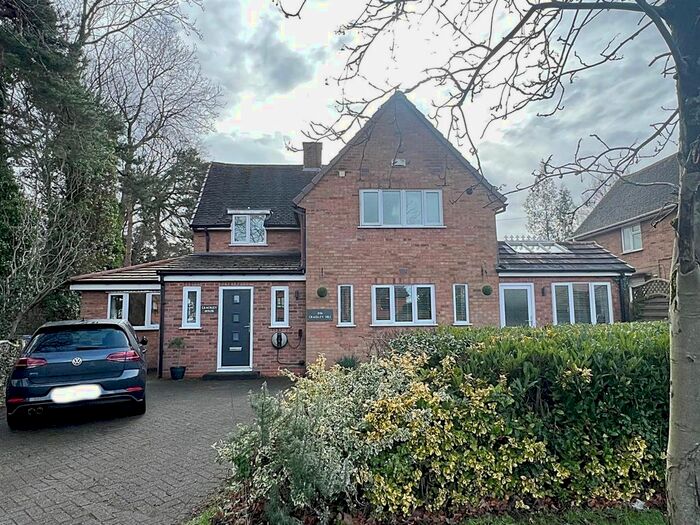 4 Bedroom Detached House For Sale In Crackley Hill, Coventry Road, Kenilworth, CV8