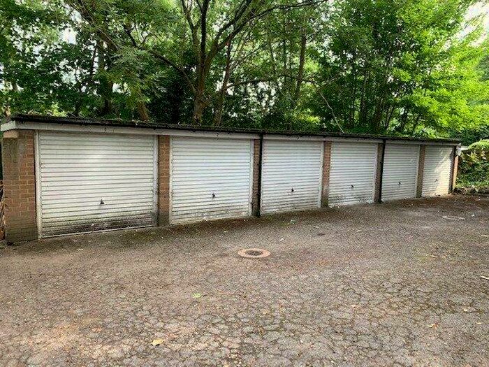Garage / Parking To Rent In Jameson Lodge, Shepherds Hill, Highgate, N6