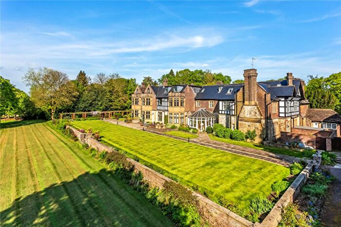 3 Bedroom Apartment For Sale In Felcourt Road, Felcourt, East Grinstead, W.Sussex, RH19