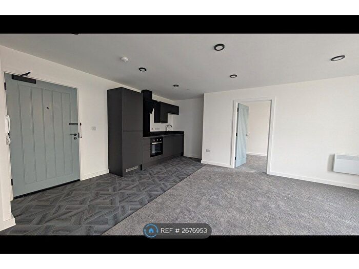 2 Bedroom Flat To Rent In Carnation Place Tulip Street, Nottingham, NG9