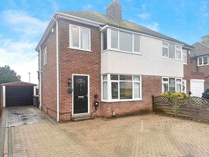 3 Bedroom Semi Detached House For Sale In Ditmas Avenue, Kempston, Bedford, MK42