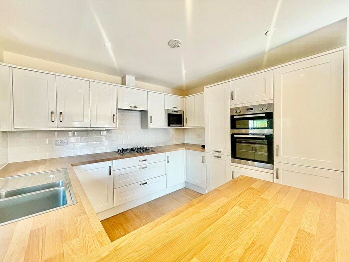 2 Bedroom Bungalow To Rent In Wadesmill, Hertford, SG12