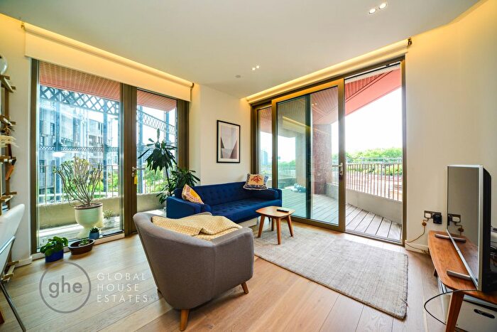 2 Bedroom Flat For Sale In Canal Reach, Kings Cross, London, N1C