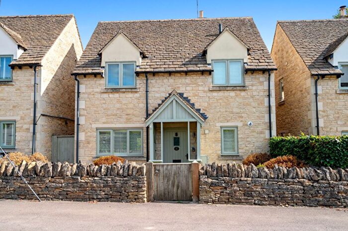 3 Bedroom Detached House For Sale In High Trees, Shipton Oliffe, Cheltenham, GL54