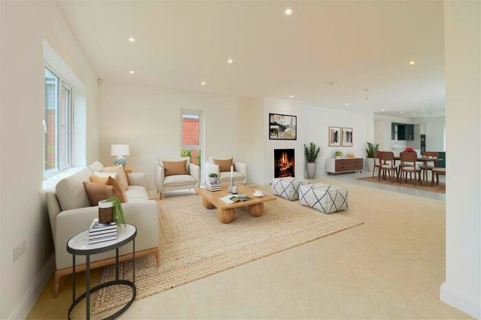 4 Bedroom Detached House To Rent In Manston Manor, Manston Road, Ramsgate, CT12