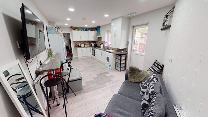 6 Bedroom House To Rent In Selly Hill Road, Selly Oak, B29