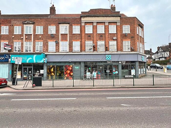 2 Bedroom Flat To Rent In Falloden Way, Hampstead Garden Suburb, NW11