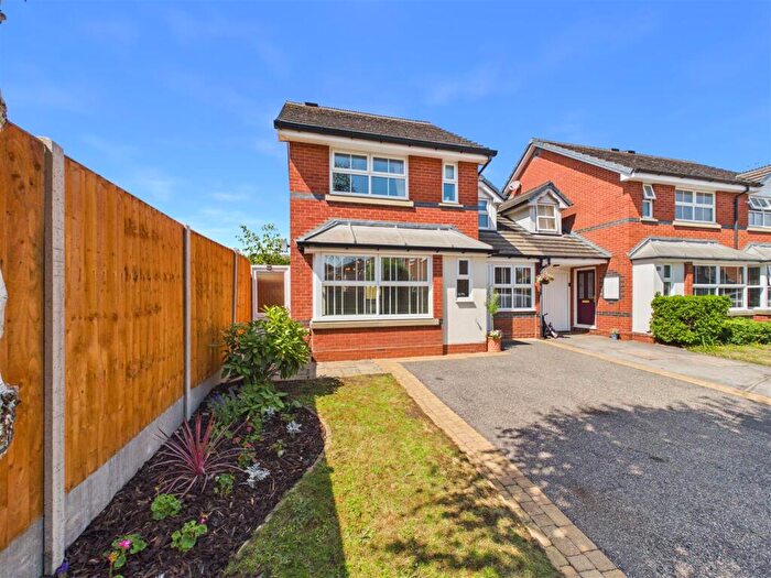 3 Bedroom End Of Terrace House For Sale In Ascot Close, Stratford Upon Avon, CV37