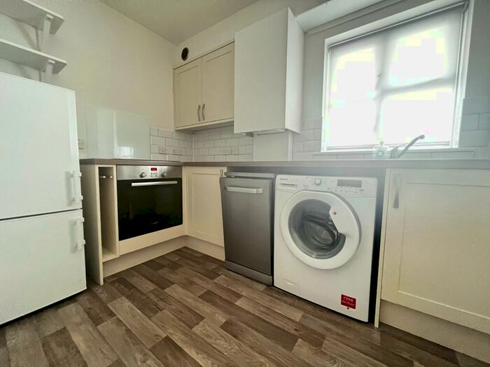 2 Bedroom Apartment To Rent In Jubilee Green, Cirencester, GL7