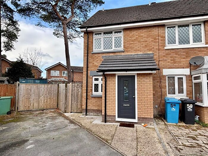 2 Bedroom Terraced House For Sale In Goldfinch Road, Creekmoor, BH17