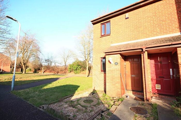 1 Bedroom Terraced House To Rent In Verona Close, Uxbridge, UB8