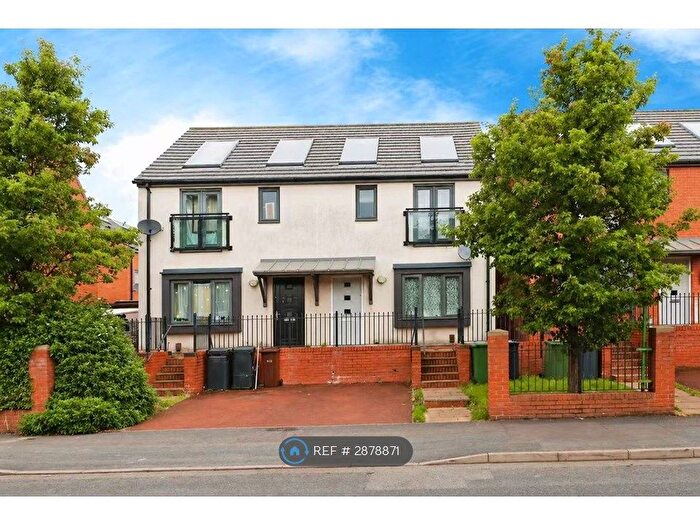 3 Bedroom Semi-Detached House To Rent In Fourth Avenue, Wolverhampton, WV10