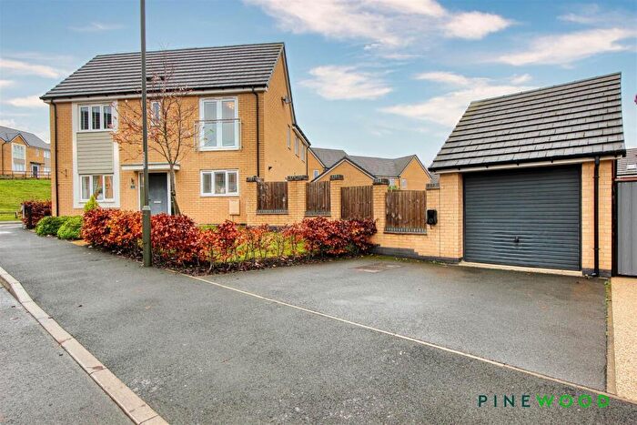 3 Bedroom Semi Detached House For Sale In Kenning Place, Clay Cross, Chesterfield, Derbyshire, S45