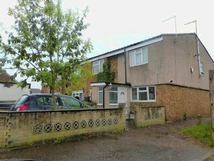 1 Bedroom Flat To Rent In St Martins Close, Cowley, UB8