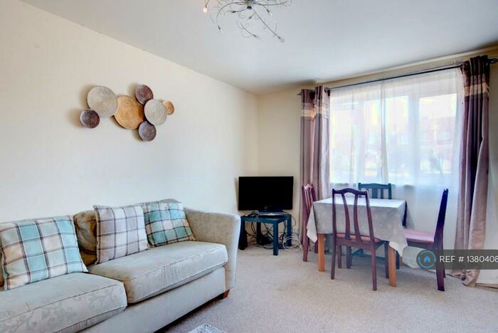 2 Bedroom End Of Terrace House To Rent In Faraday Road, Nottingham, NG7