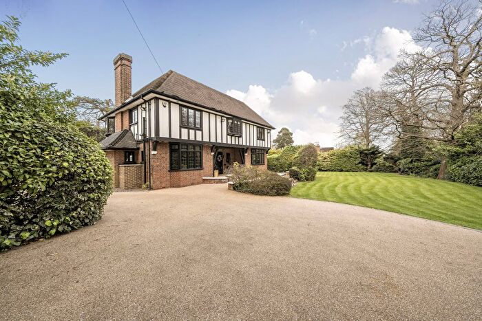 7 Bedroom Detached House For Sale In Shirley Church Road, Croydon, CR0