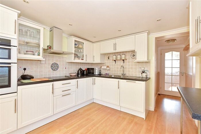 3 Bedroom Detached Bungalow For Sale In Ronstan Gardens, Freshwater, Isle Of Wight, PO40