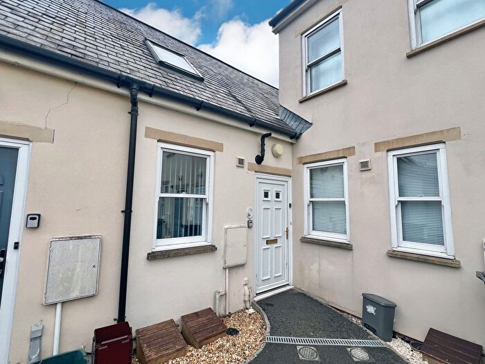 2 Bedroom Flat For Sale In Florence Road, Taunton - No Onward Chain!, TA2