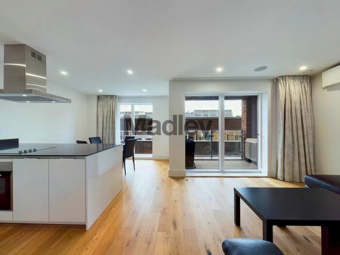 2 Bedroom Flat To Rent In Lamb Walk, London, SE1