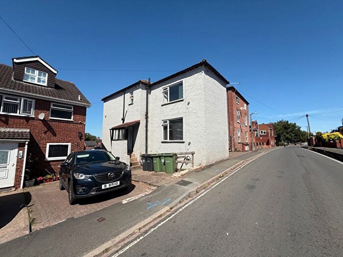 2 Bedroom Detached House To Rent In Hill Street, Worcester, WR5