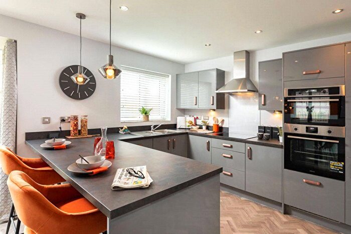 4 Bedroom Detached House For Sale In Lucas Gardens, Shirley, Solihull, West Midlands, B90