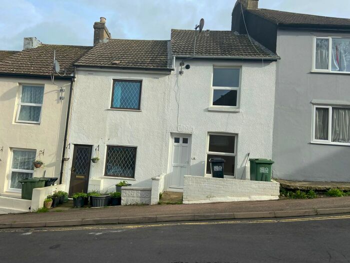 2 Bedroom Property To Rent In Sandown Road, Hastings, TN35