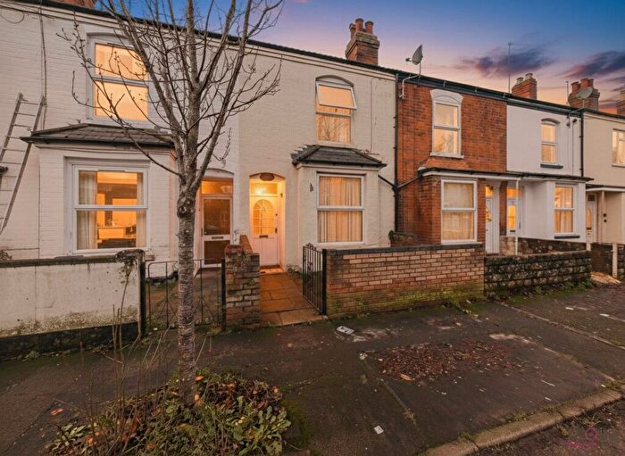 2 Bedroom Terraced House For Sale In Linden Road, Gloucester, GL1