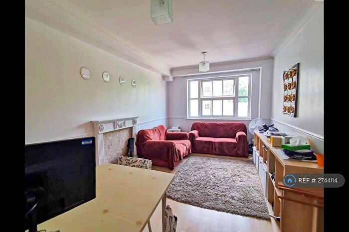 2 Bedroom Flat To Rent In London, London, E1