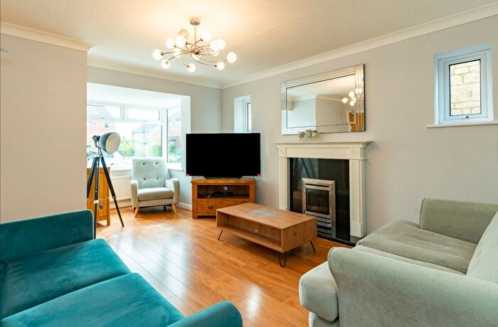 6 Bedroom Semi-Detached House To Rent In Huckley Way, Bristol, BS32