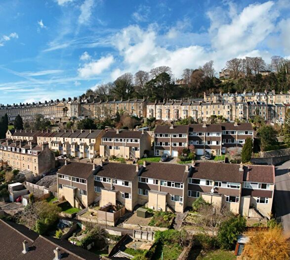 3 Bedroom Terraced House For Sale In Alpine Gardens, Bath, BA1