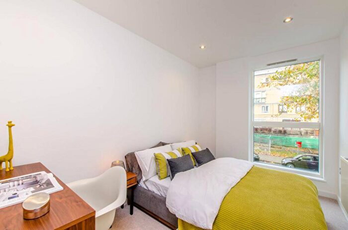 2 Bedroom Flat For Sale In Plender Street, Camden Town, London, NW1