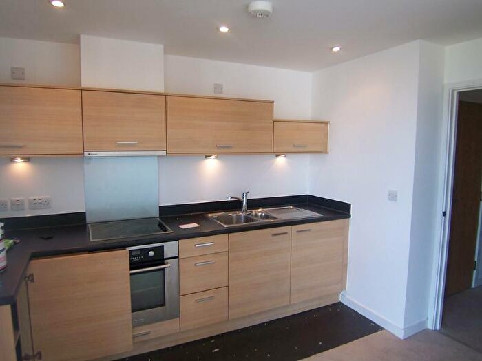 2 Bedroom Apartment To Rent In Admiralty Road, Portsmouth, PO1