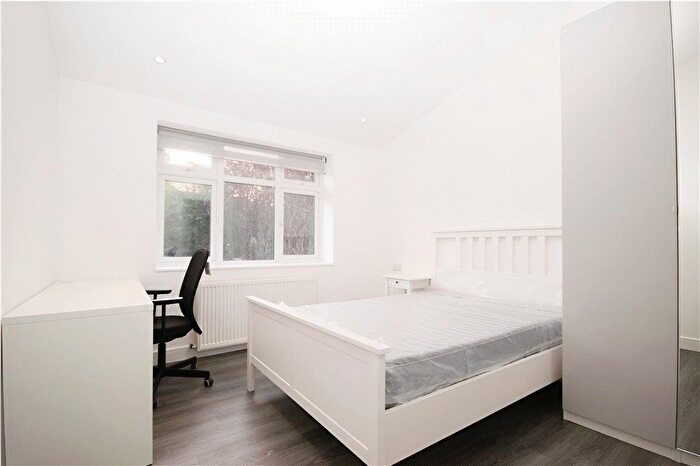 5 Bedroom Terraced House To Rent In St Johns Road, Guildford, Surrey, GU2