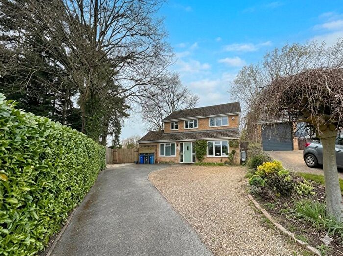 5 Bedroom Detached House For Sale In Priory Close, Fleet, Hampshire, GU51