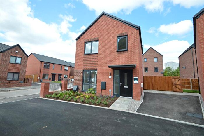 2 Bedroom House To Rent In Redcliffe Drive, New Islington, Manchester, M4