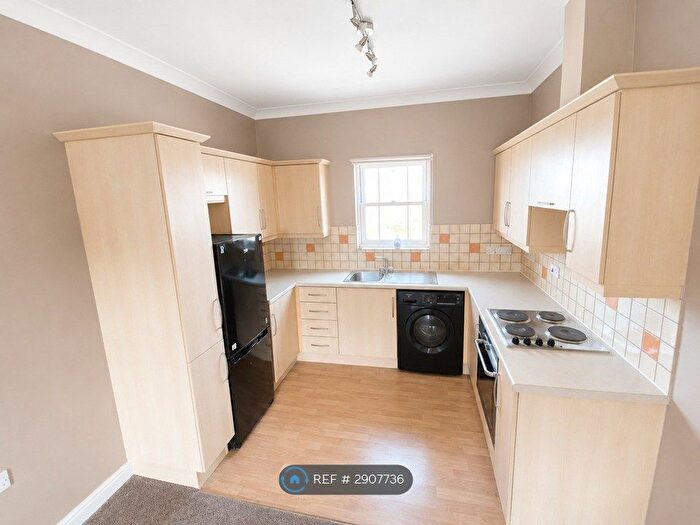 2 Bedroom Flat To Rent In Royal Oak Passage, Huntingdon, PE29
