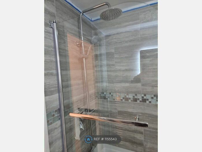 2 Bedroom Flat To Rent In Mill Lane, London, IG8